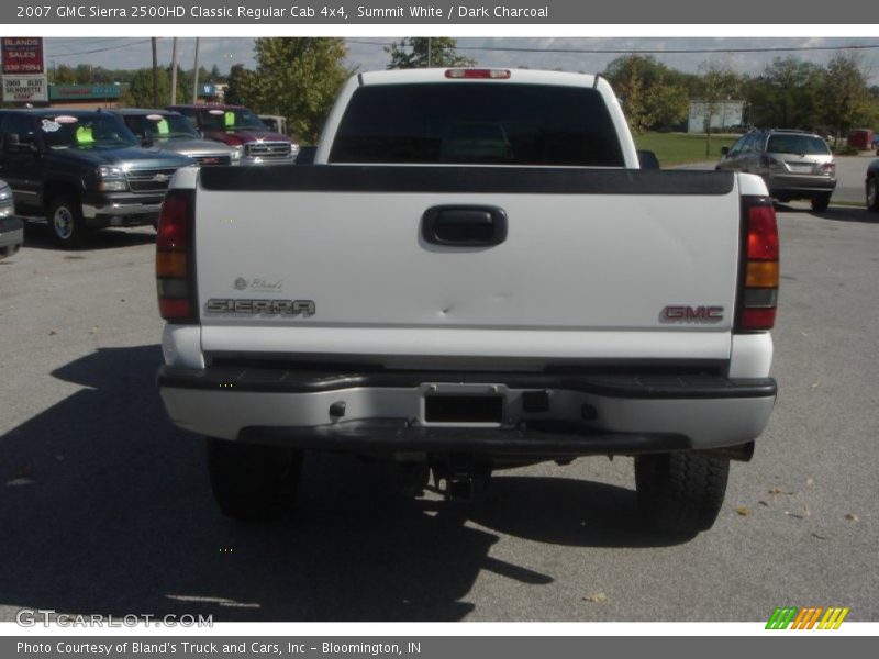 Summit White / Dark Charcoal 2007 GMC Sierra 2500HD Classic Regular Cab 4x4