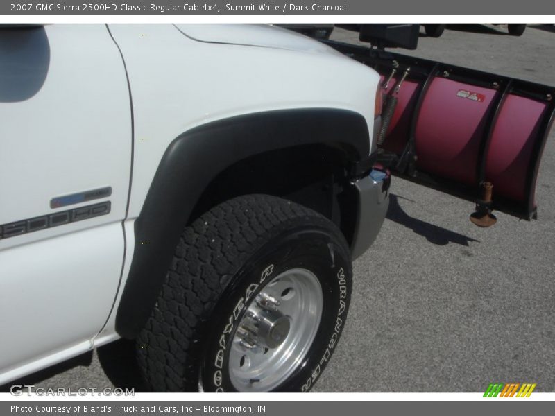 Summit White / Dark Charcoal 2007 GMC Sierra 2500HD Classic Regular Cab 4x4