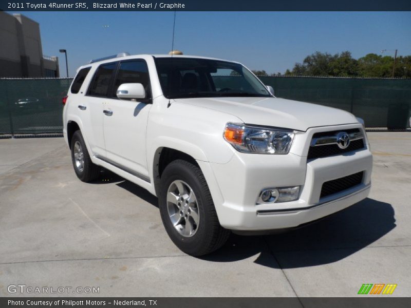 Blizzard White Pearl / Graphite 2011 Toyota 4Runner SR5
