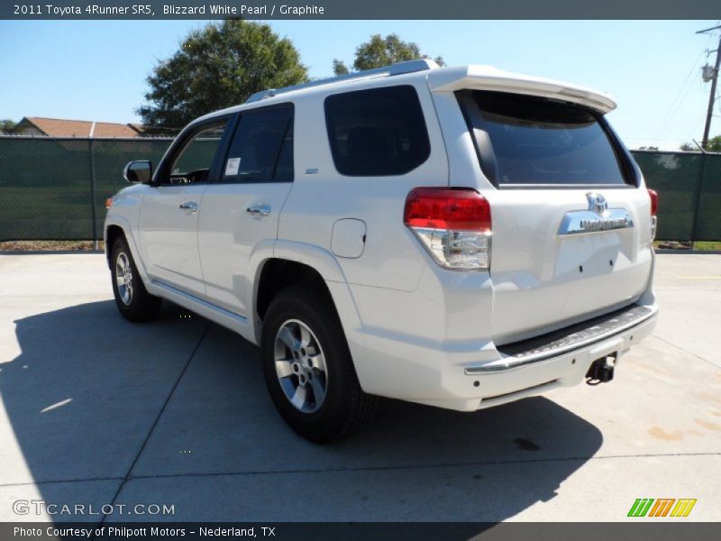 Blizzard White Pearl / Graphite 2011 Toyota 4Runner SR5