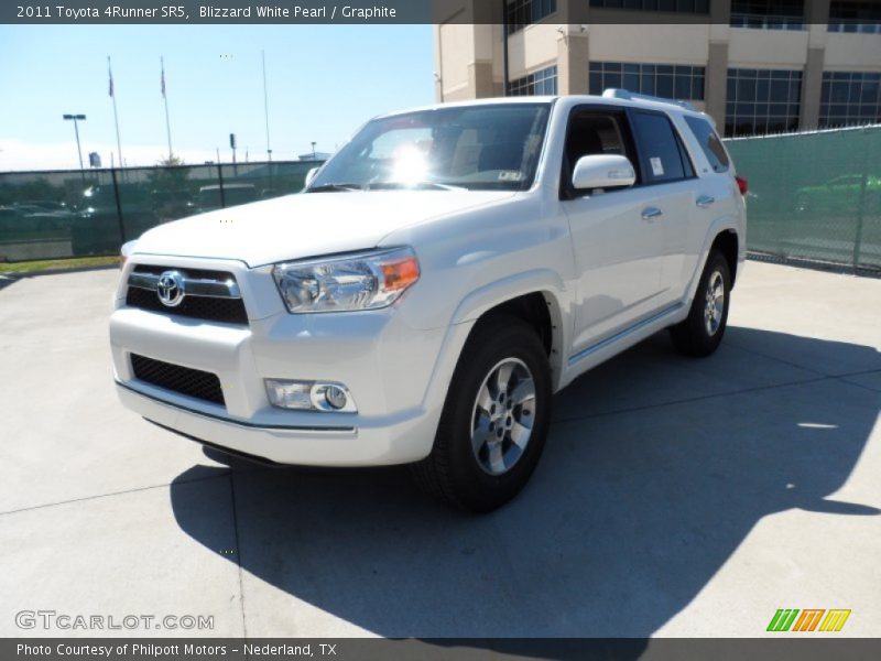 Blizzard White Pearl / Graphite 2011 Toyota 4Runner SR5