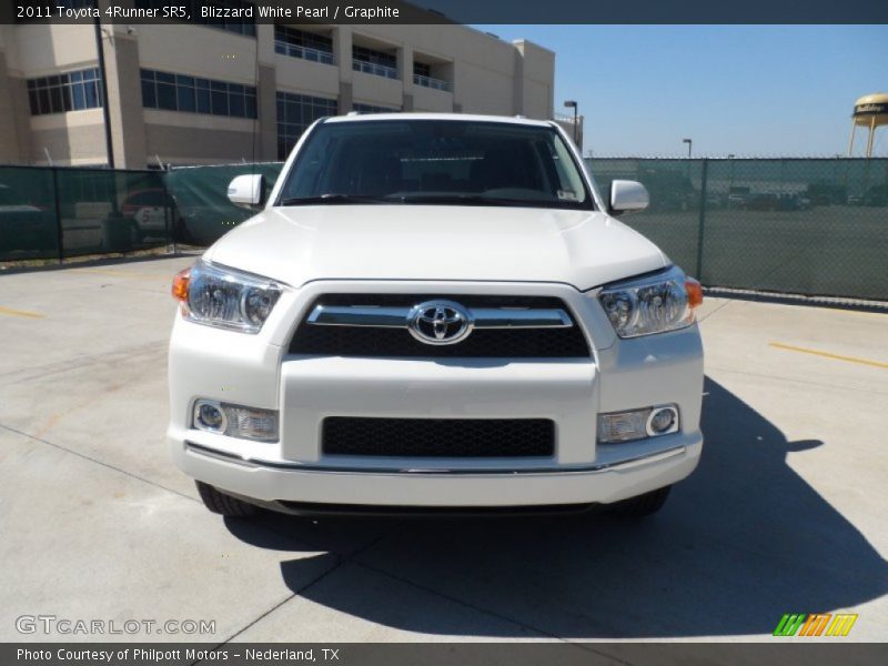 Blizzard White Pearl / Graphite 2011 Toyota 4Runner SR5