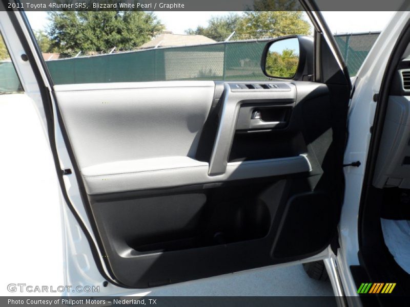 Blizzard White Pearl / Graphite 2011 Toyota 4Runner SR5