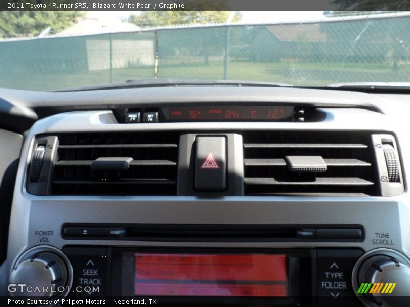 Blizzard White Pearl / Graphite 2011 Toyota 4Runner SR5