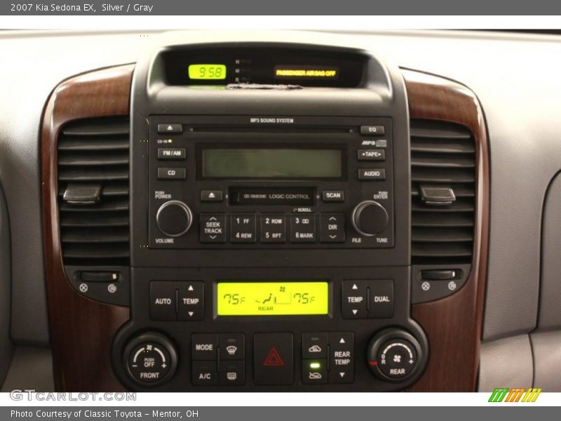 Silver / Gray 2007 Kia Sedona EX