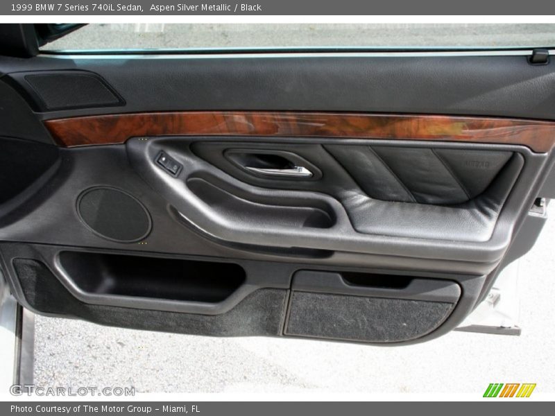 Door Panel of 1999 7 Series 740iL Sedan