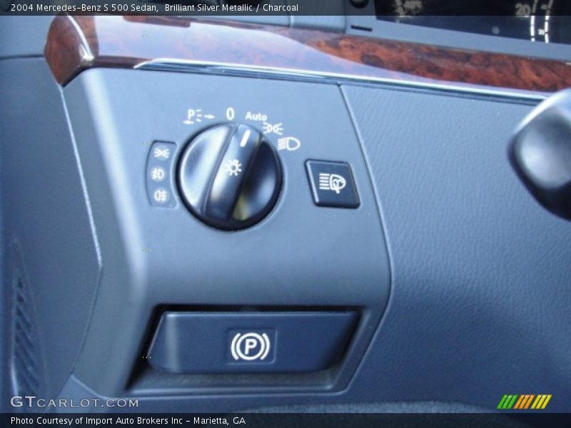 Controls of 2004 S 500 Sedan