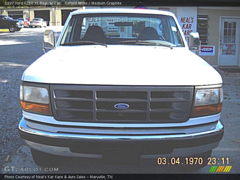 Oxford White / Medium Graphite 1997 Ford F250 XL Regular Cab