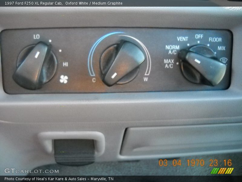 Controls of 1997 F250 XL Regular Cab