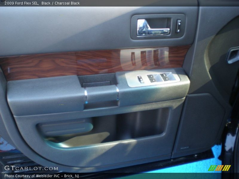 Black / Charcoal Black 2009 Ford Flex SEL