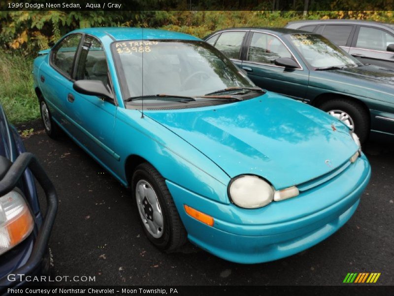 Front 3/4 View of 1996 Neon Sedan