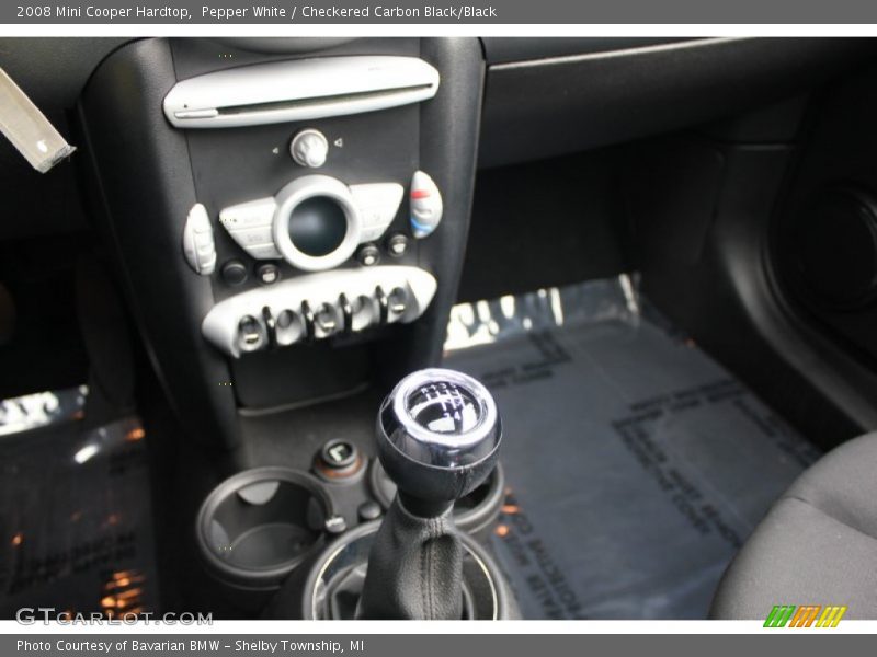 Pepper White / Checkered Carbon Black/Black 2008 Mini Cooper Hardtop