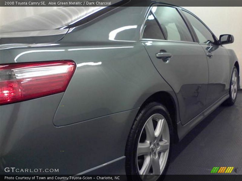 Aloe Green Metallic / Dark Charcoal 2008 Toyota Camry SE