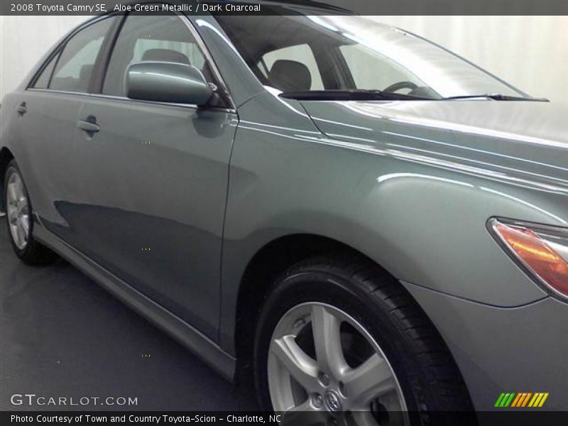 Aloe Green Metallic / Dark Charcoal 2008 Toyota Camry SE