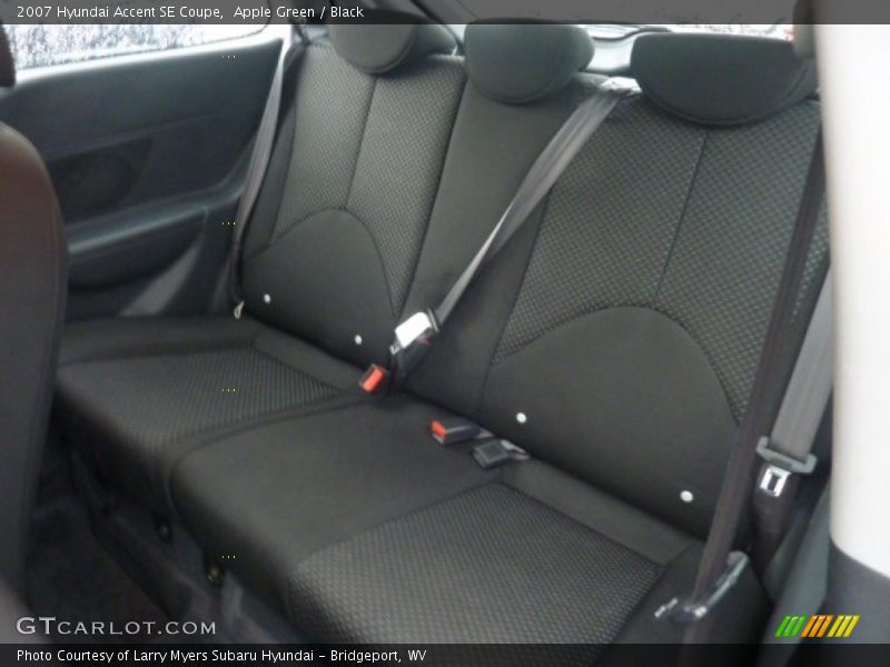 Apple Green / Black 2007 Hyundai Accent SE Coupe