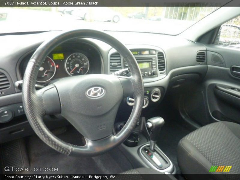 Apple Green / Black 2007 Hyundai Accent SE Coupe