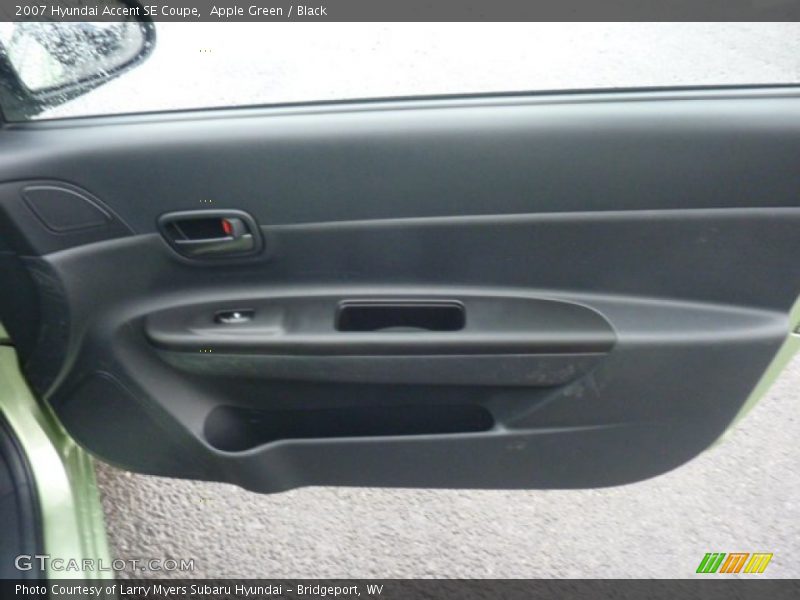Apple Green / Black 2007 Hyundai Accent SE Coupe
