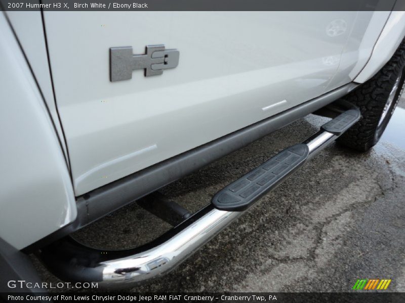 Birch White / Ebony Black 2007 Hummer H3 X