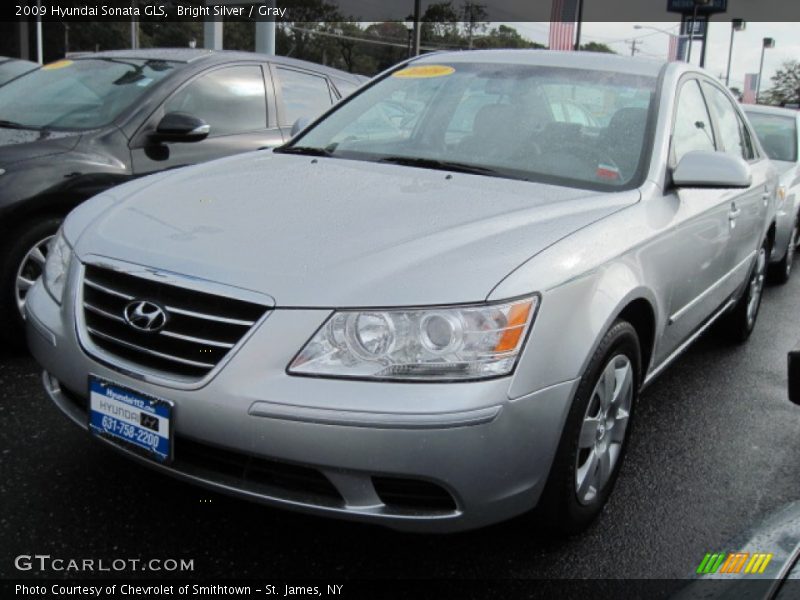 Bright Silver / Gray 2009 Hyundai Sonata GLS