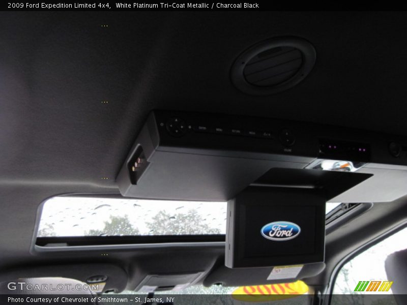 White Platinum Tri-Coat Metallic / Charcoal Black 2009 Ford Expedition Limited 4x4