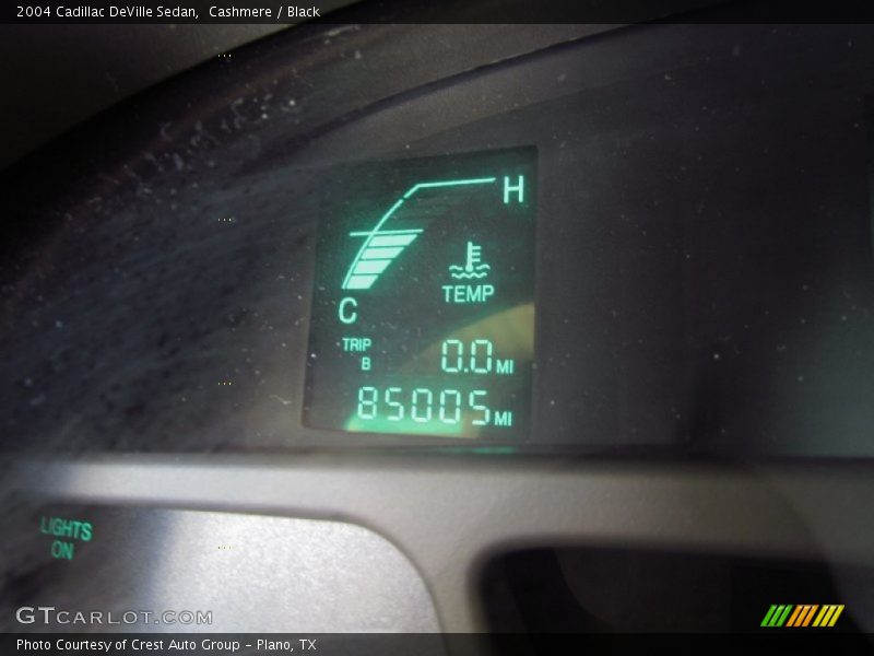 Cashmere / Black 2004 Cadillac DeVille Sedan