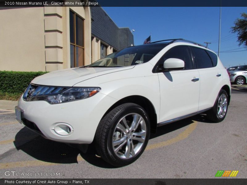Front 3/4 View of 2010 Murano LE