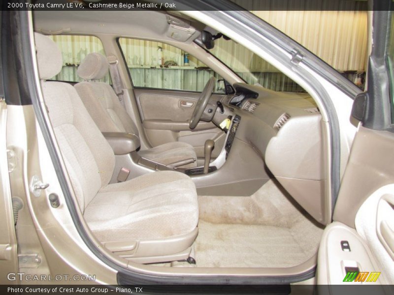 Cashmere Beige Metallic / Oak 2000 Toyota Camry LE V6