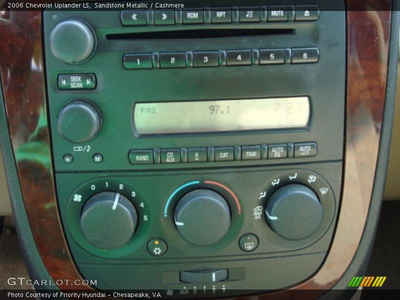 Sandstone Metallic / Cashmere 2006 Chevrolet Uplander LS