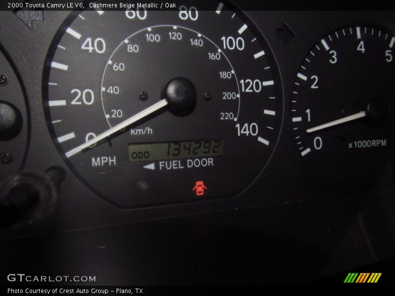 Cashmere Beige Metallic / Oak 2000 Toyota Camry LE V6