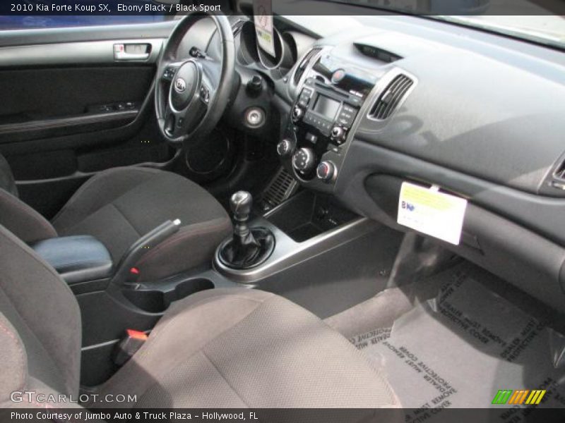  2010 Forte Koup SX Black Sport Interior
