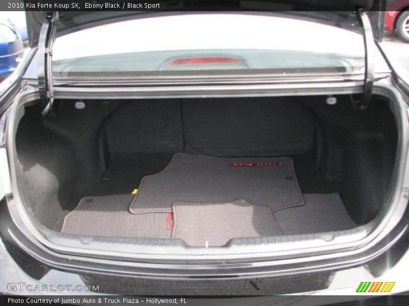  2010 Forte Koup SX Trunk