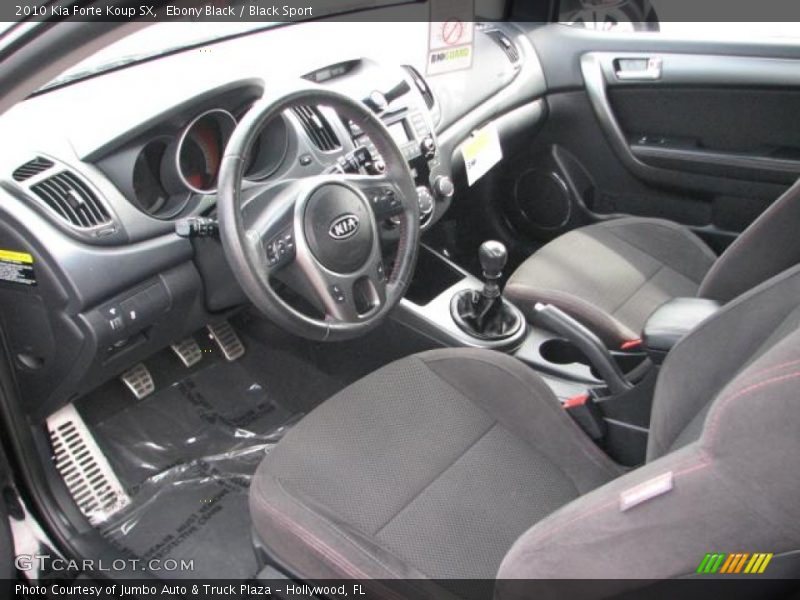  2010 Forte Koup SX Black Sport Interior