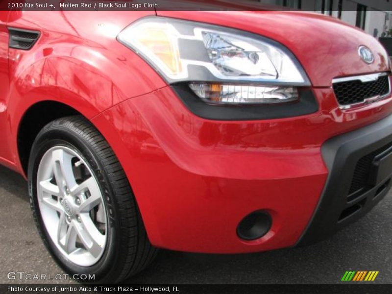 Molten Red / Black Soul Logo Cloth 2010 Kia Soul +