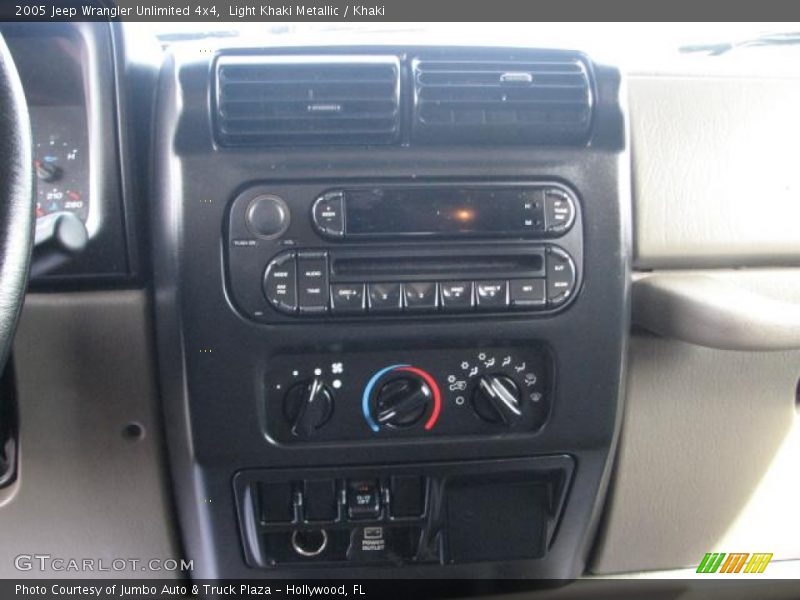 Light Khaki Metallic / Khaki 2005 Jeep Wrangler Unlimited 4x4