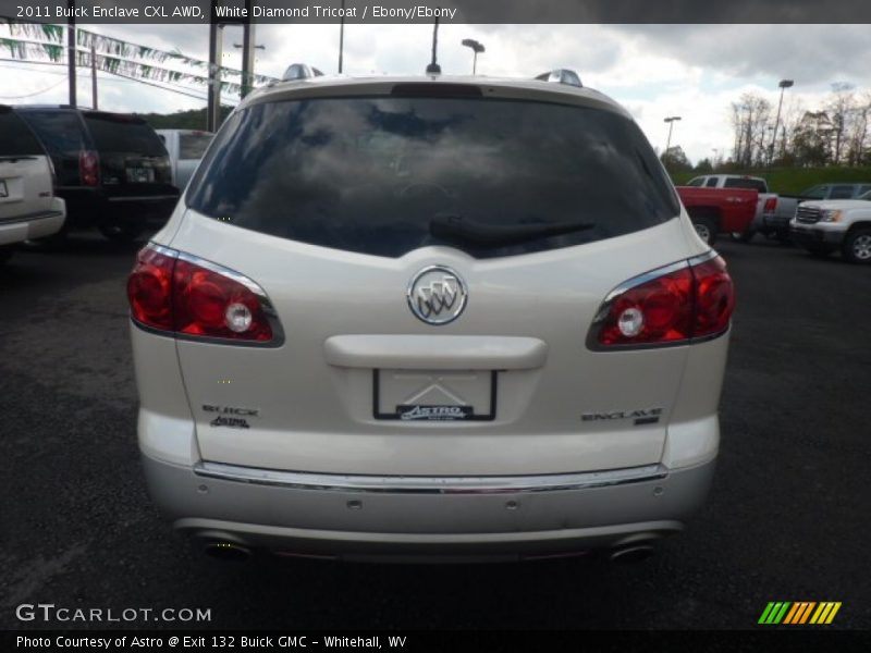 White Diamond Tricoat / Ebony/Ebony 2011 Buick Enclave CXL AWD