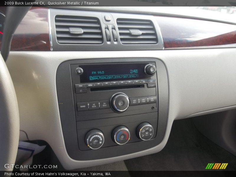 Quicksilver Metallic / Titanium 2009 Buick Lucerne CX