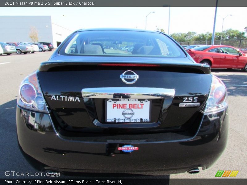 Super Black / Charcoal 2011 Nissan Altima 2.5 S