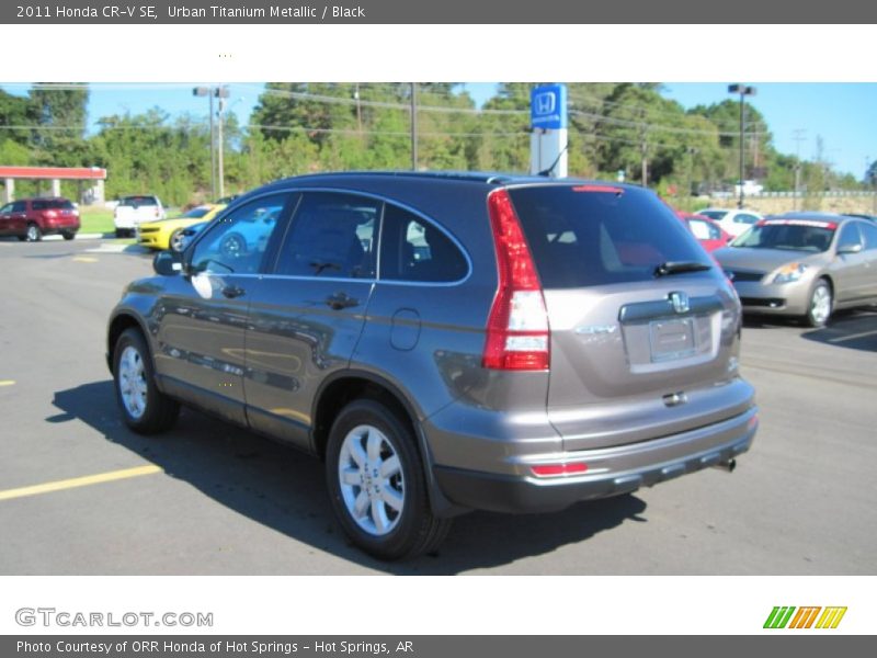 Urban Titanium Metallic / Black 2011 Honda CR-V SE