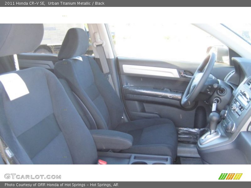 Urban Titanium Metallic / Black 2011 Honda CR-V SE