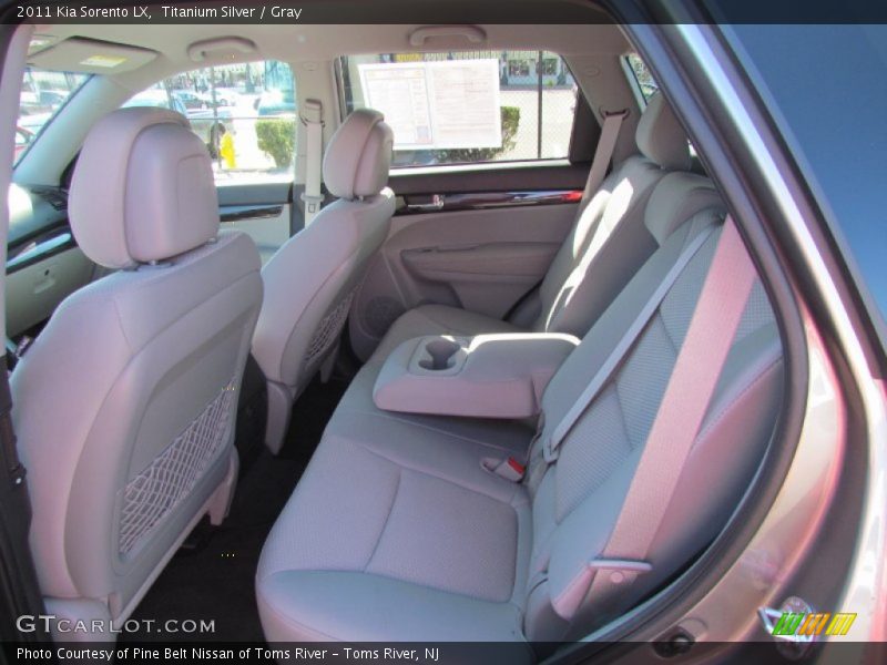 Titanium Silver / Gray 2011 Kia Sorento LX