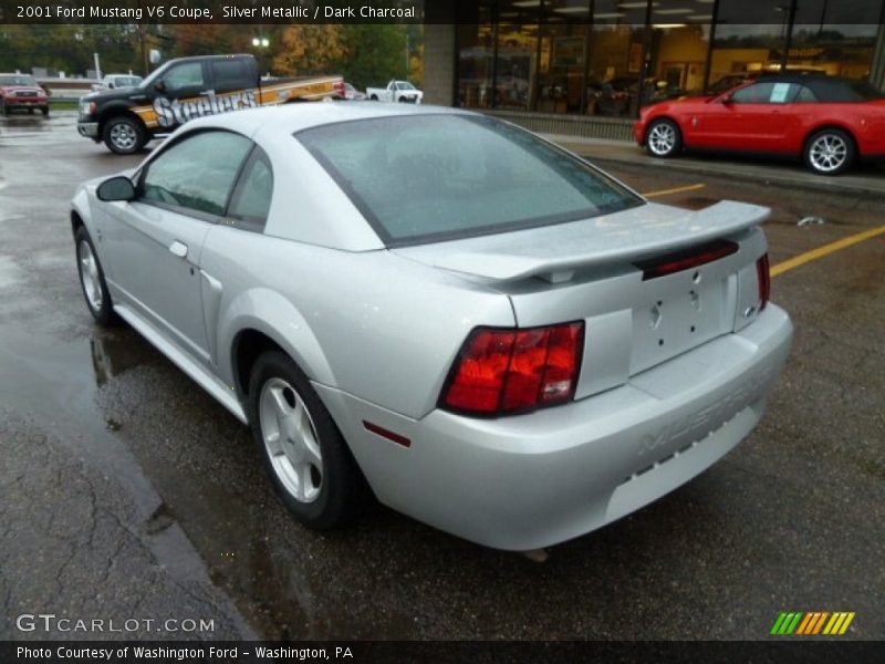 Silver Metallic / Dark Charcoal 2001 Ford Mustang V6 Coupe