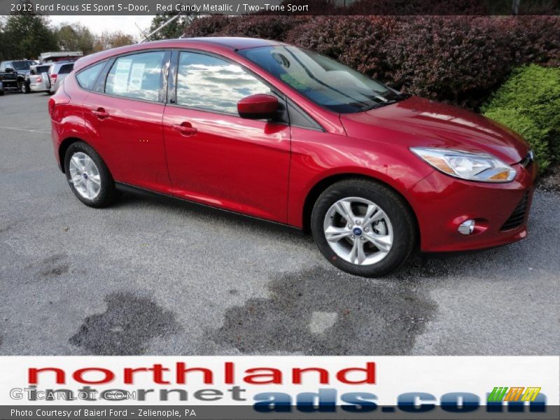 Red Candy Metallic / Two-Tone Sport 2012 Ford Focus SE Sport 5-Door