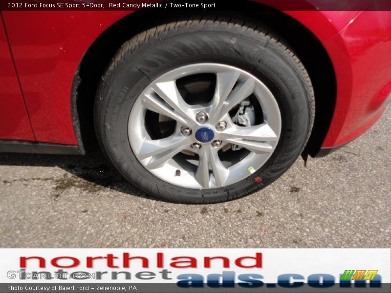 Red Candy Metallic / Two-Tone Sport 2012 Ford Focus SE Sport 5-Door