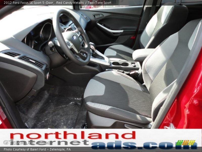 Red Candy Metallic / Two-Tone Sport 2012 Ford Focus SE Sport 5-Door