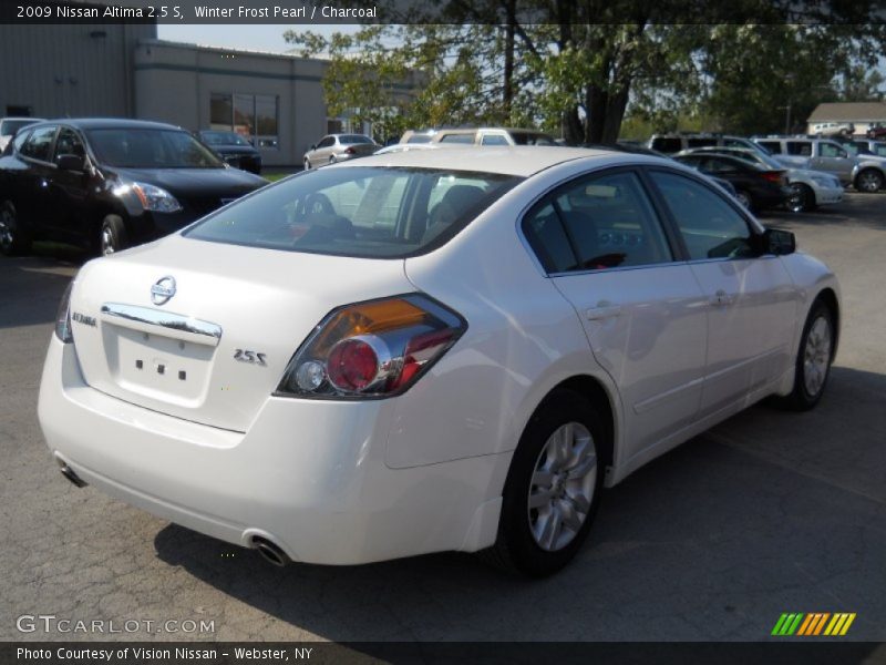 Winter Frost Pearl / Charcoal 2009 Nissan Altima 2.5 S