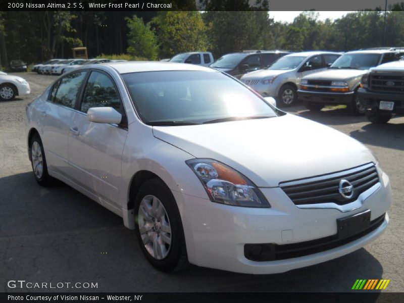 Winter Frost Pearl / Charcoal 2009 Nissan Altima 2.5 S