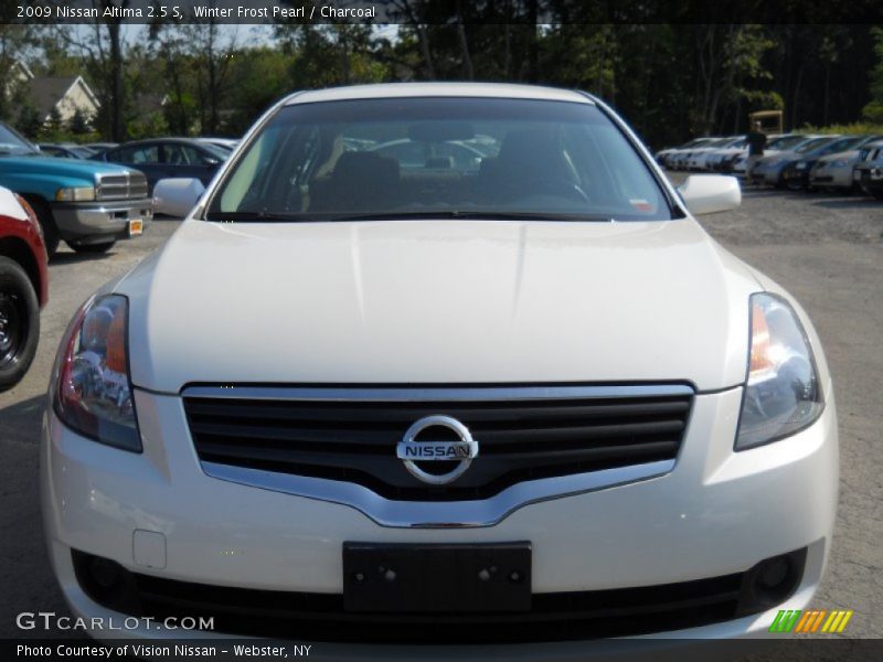 Winter Frost Pearl / Charcoal 2009 Nissan Altima 2.5 S