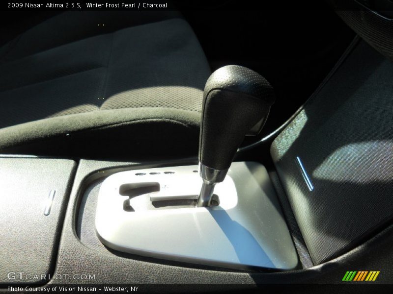 Winter Frost Pearl / Charcoal 2009 Nissan Altima 2.5 S