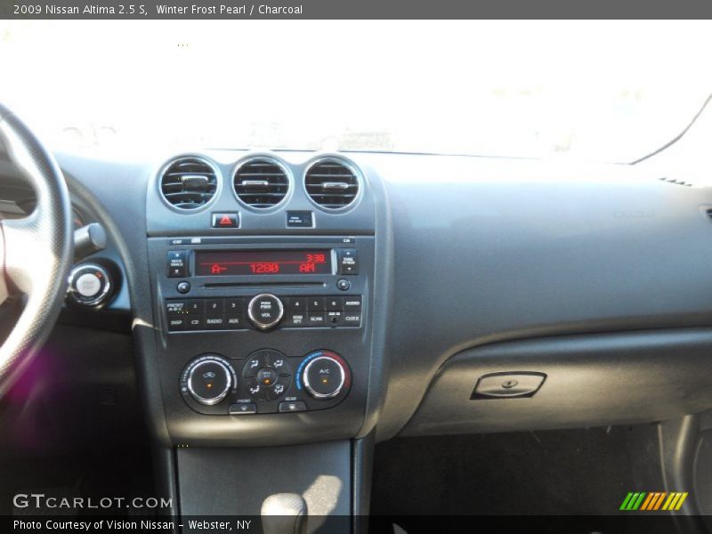 Winter Frost Pearl / Charcoal 2009 Nissan Altima 2.5 S