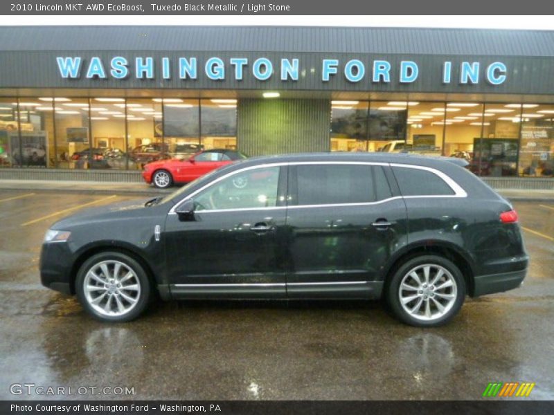 Tuxedo Black Metallic / Light Stone 2010 Lincoln MKT AWD EcoBoost